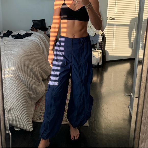 Urban Outfitters Parachute pants - Picture 1 of 4
